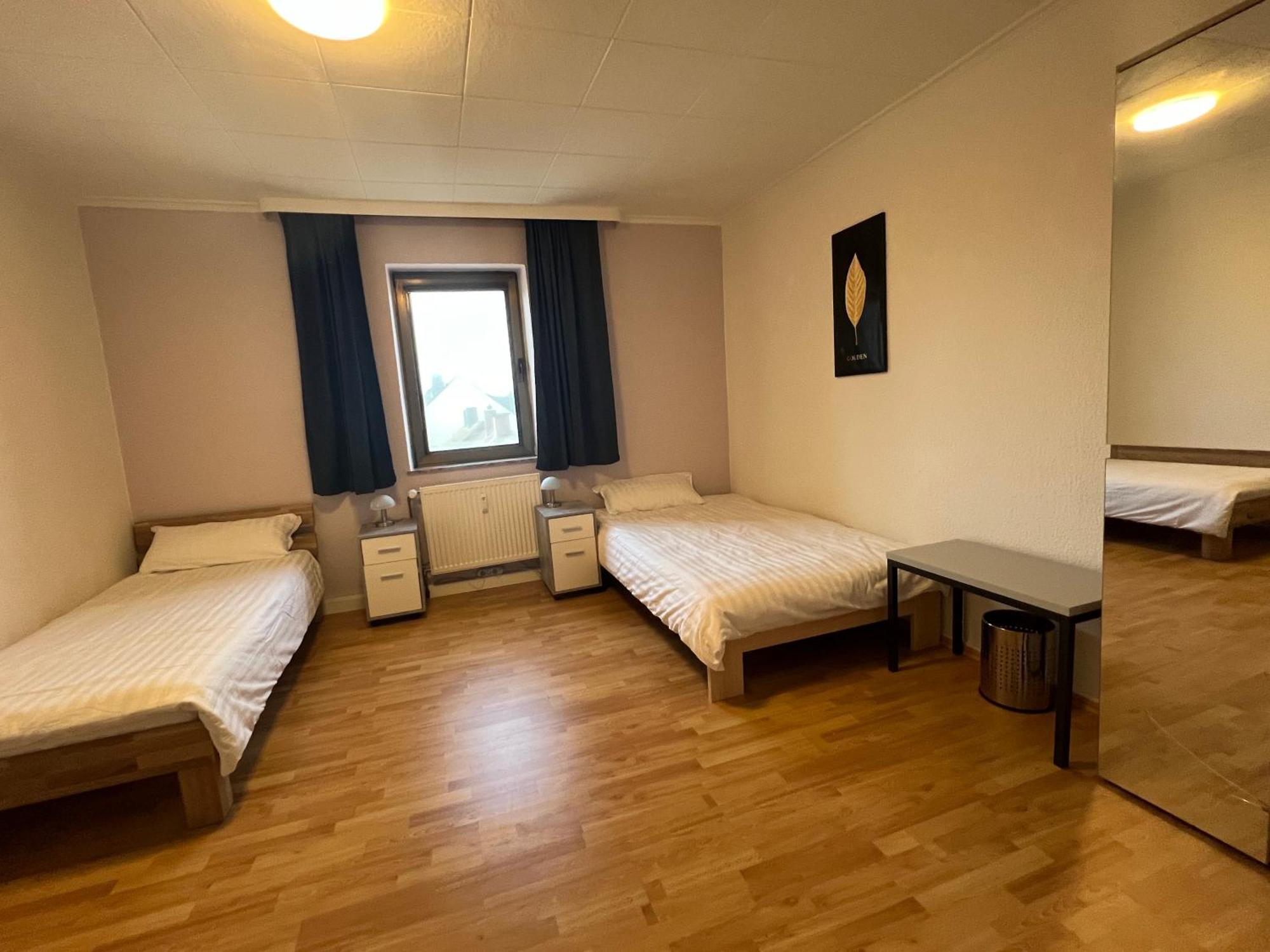 Bequemes Zimmer In Moderner Unterkunft My Pension Duisburg Bagian luar foto